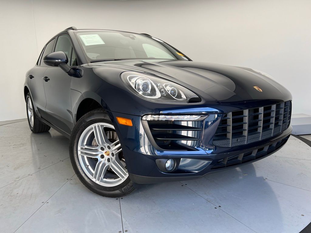 Thumbnail: 2017 Porsche Macan - 24