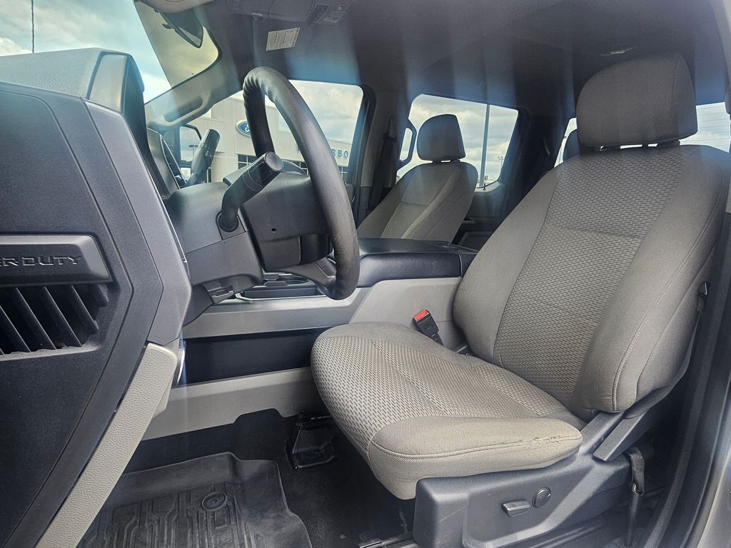 2022 Ford F-350SD XLT - 3