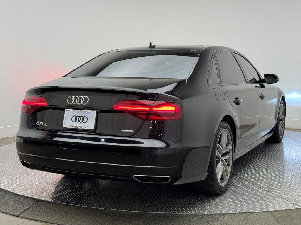 Thumbnail: 2017 Audi A8 - 11