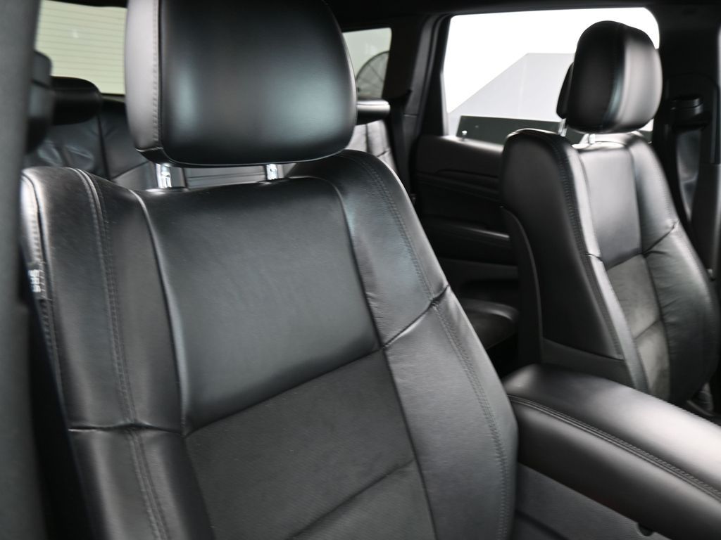 Used 2018 Bright White Clearcoat Jeep Altitude image 38