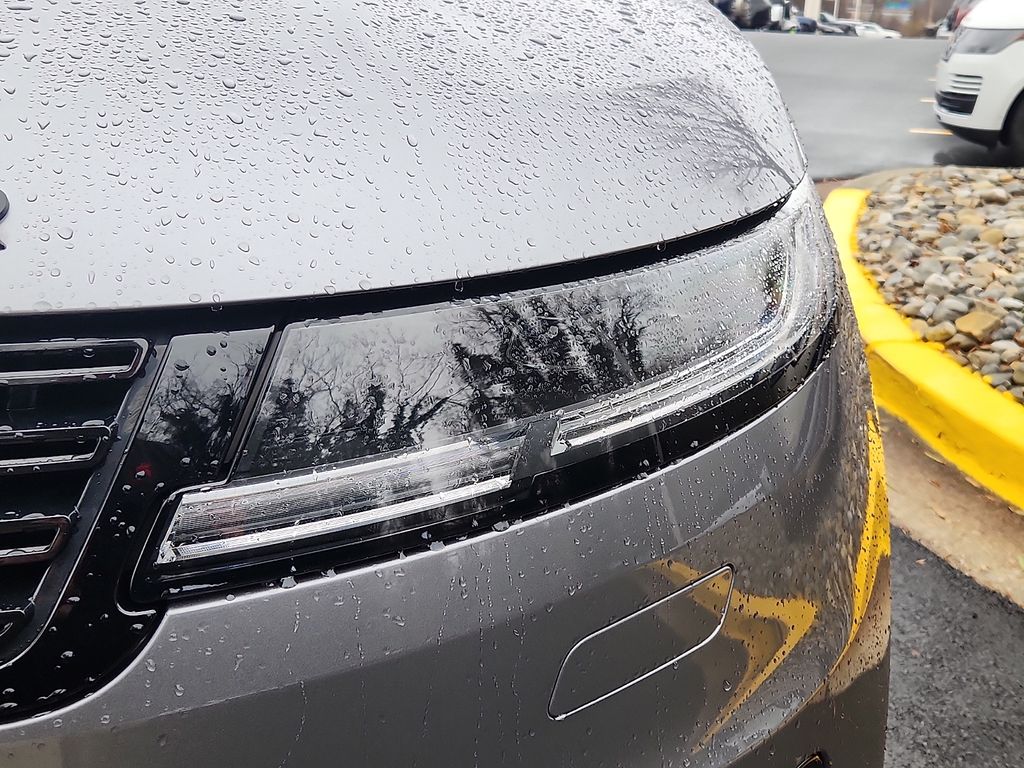 Thumbnail: 2024 Land Rover Range Rover Sport - 9