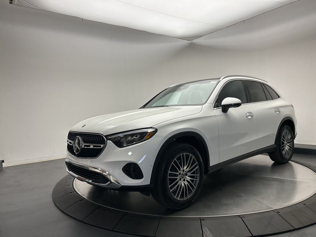 Thumbnail: 2026 Mercedes-Benz GLC - 3