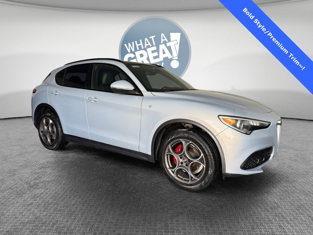 2023 Alfa Romeo Stelvio Ti AWD