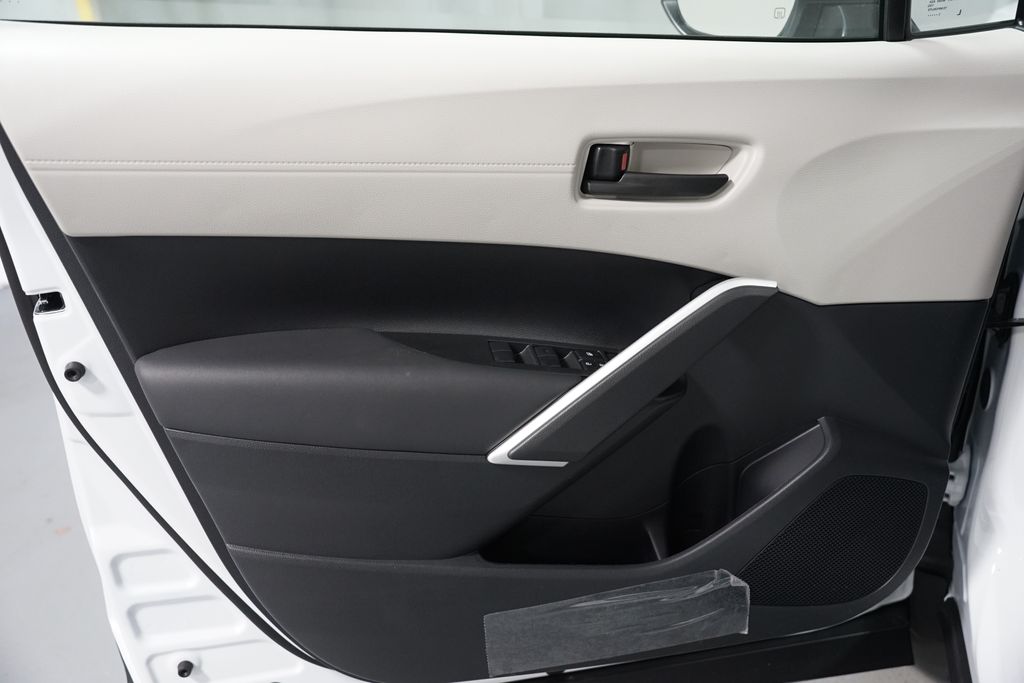 Thumbnail: 2026 Toyota Corolla Cross - 27