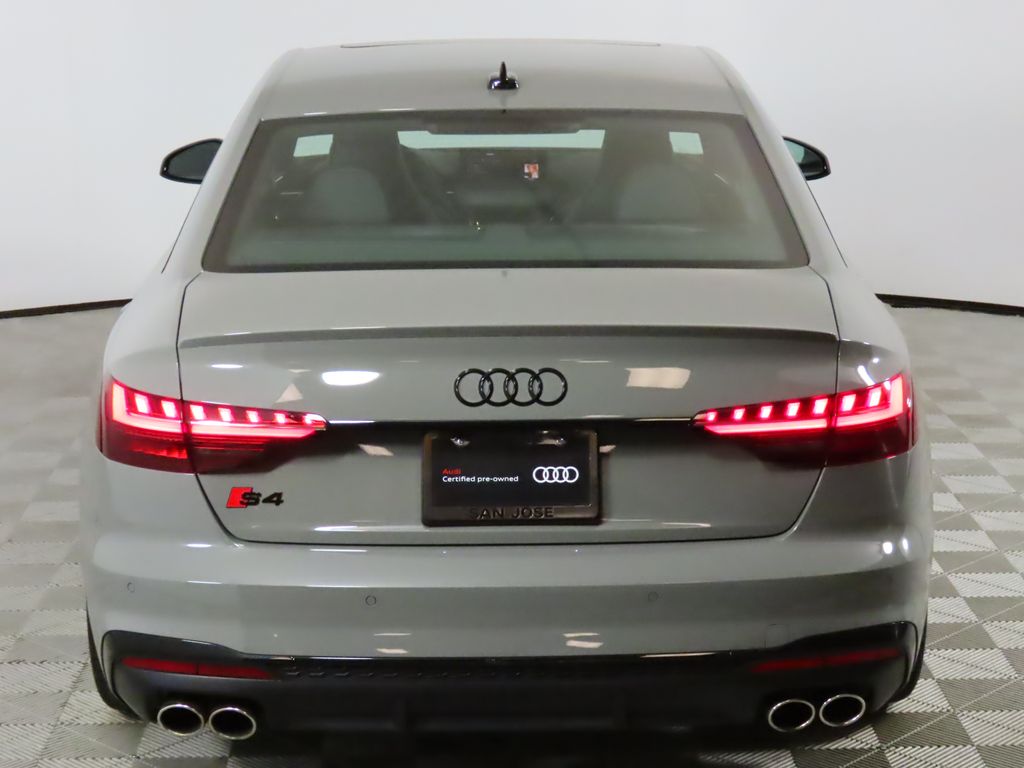 Thumbnail: 2022 Audi S4 - 4