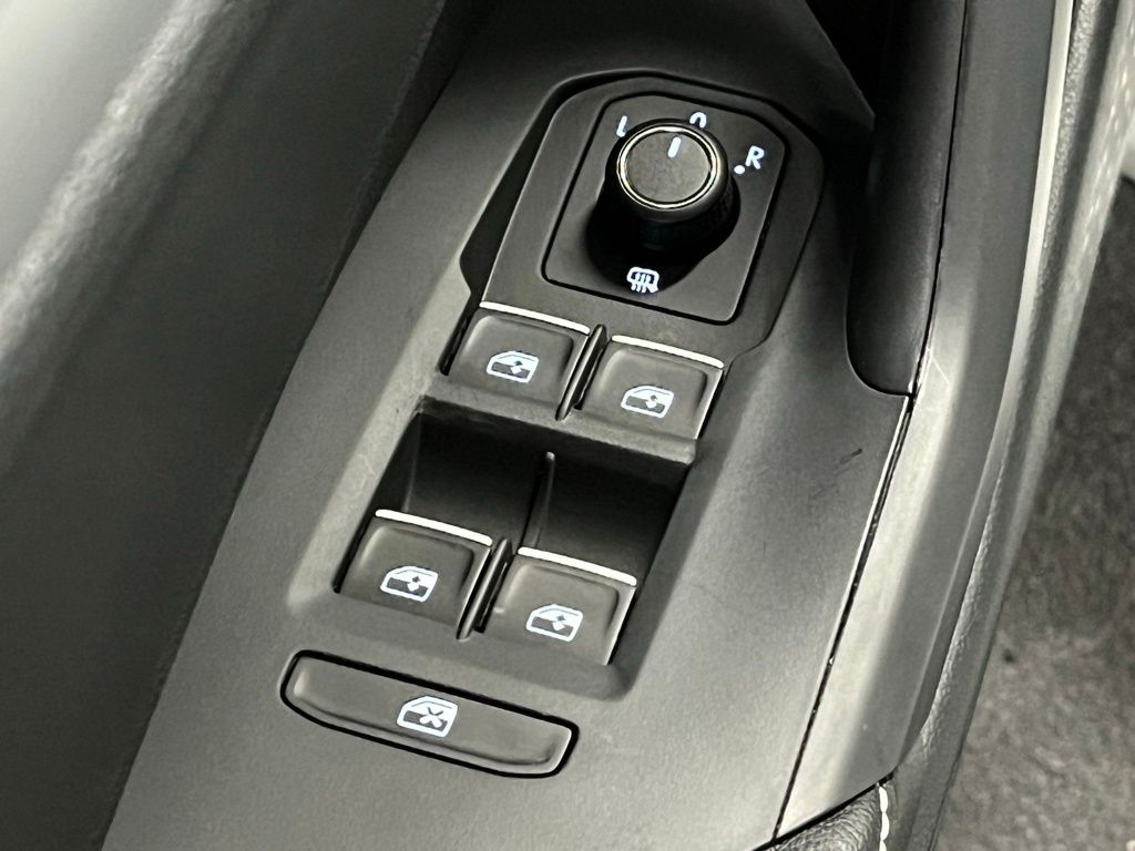 2026 Volkswagen Jetta Sport - Photo 15