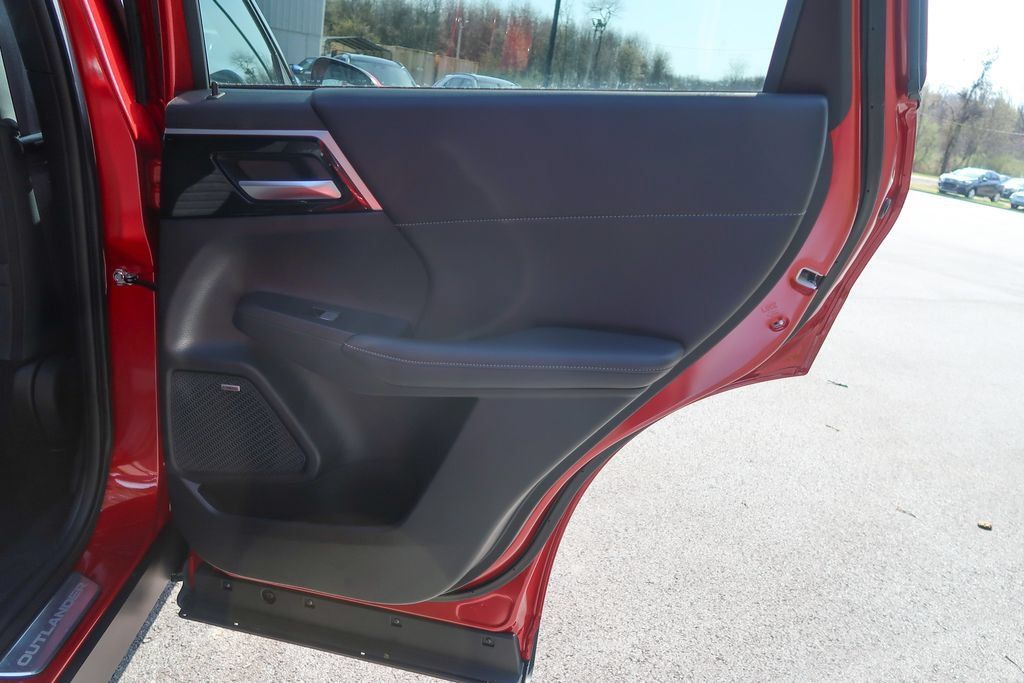 2026 Mitsubishi Outlander SE 2.5 S-AWC