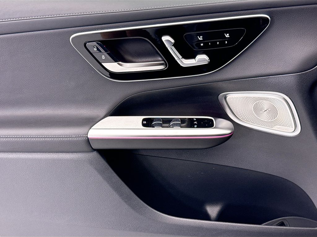 Thumbnail: 2026 Mercedes-Benz GLC - 22