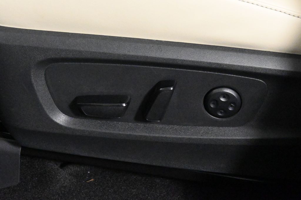 2025 INFINITI QX60 Luxe 28