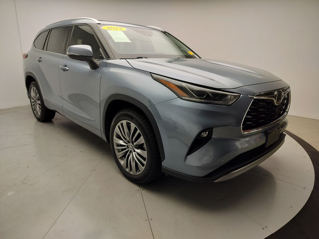 Thumbnail: 2021 Toyota Highlander - 2