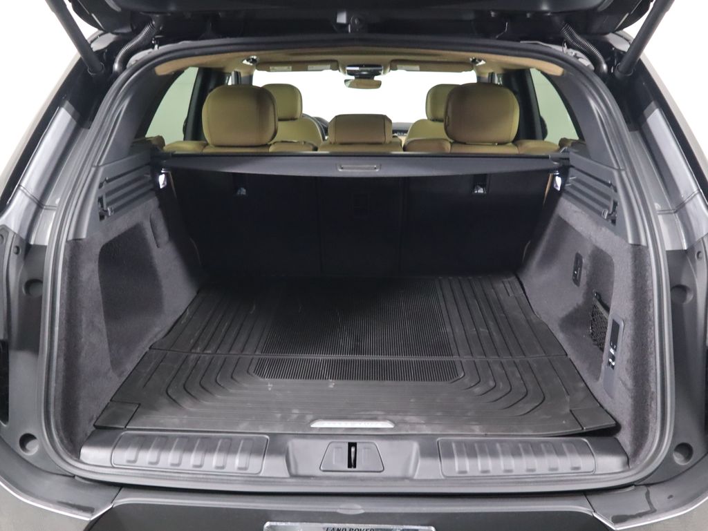 2025 Land Rover Range Rover Sport SE 29