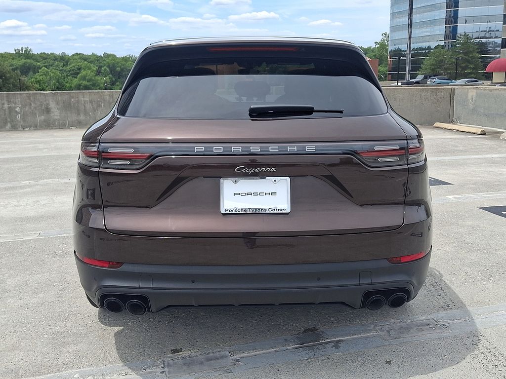 Thumbnail: 2023 Porsche Cayenne - 9