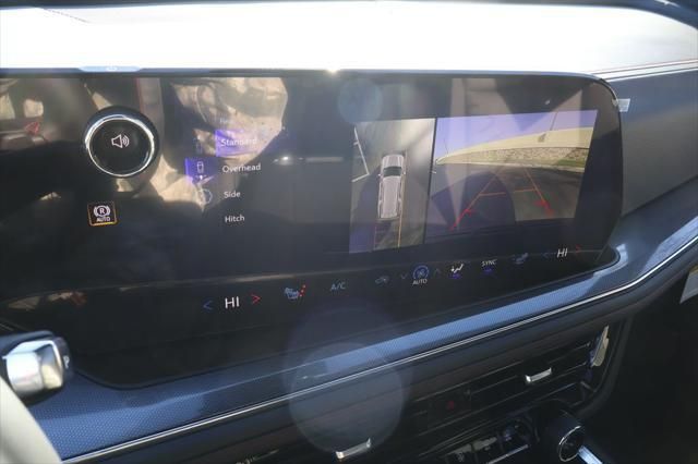 Thumbnail: 2026 Chevrolet Suburban - 29