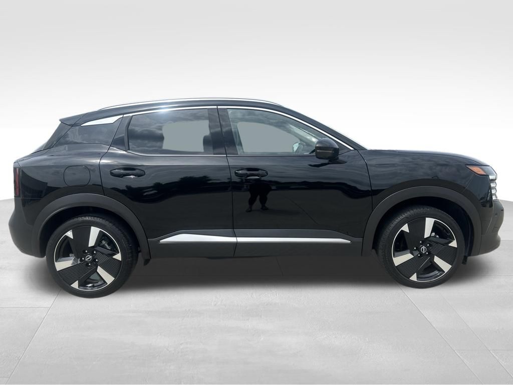 Used 2025 Nissan Kicks SUV
