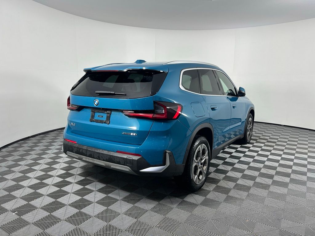 Thumbnail: 2023 BMW X1 - 5