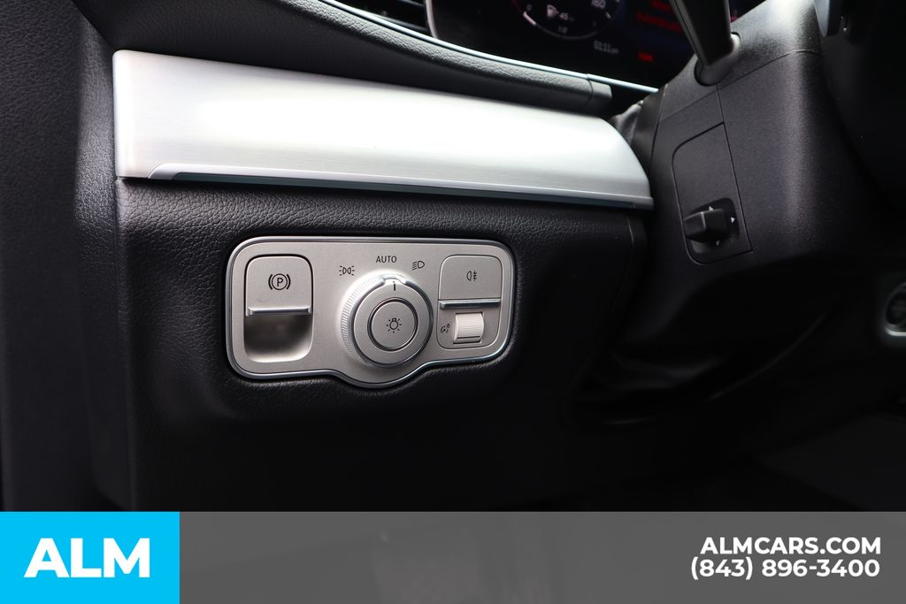 Used 2024 Black Mercedes-Benz GLE 350 image 12