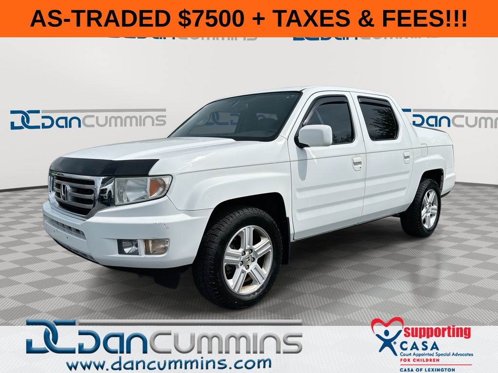 White 2013 Honda Ridgeline Pickup Truck Four-Wheel Drive 5-Speed Automatic