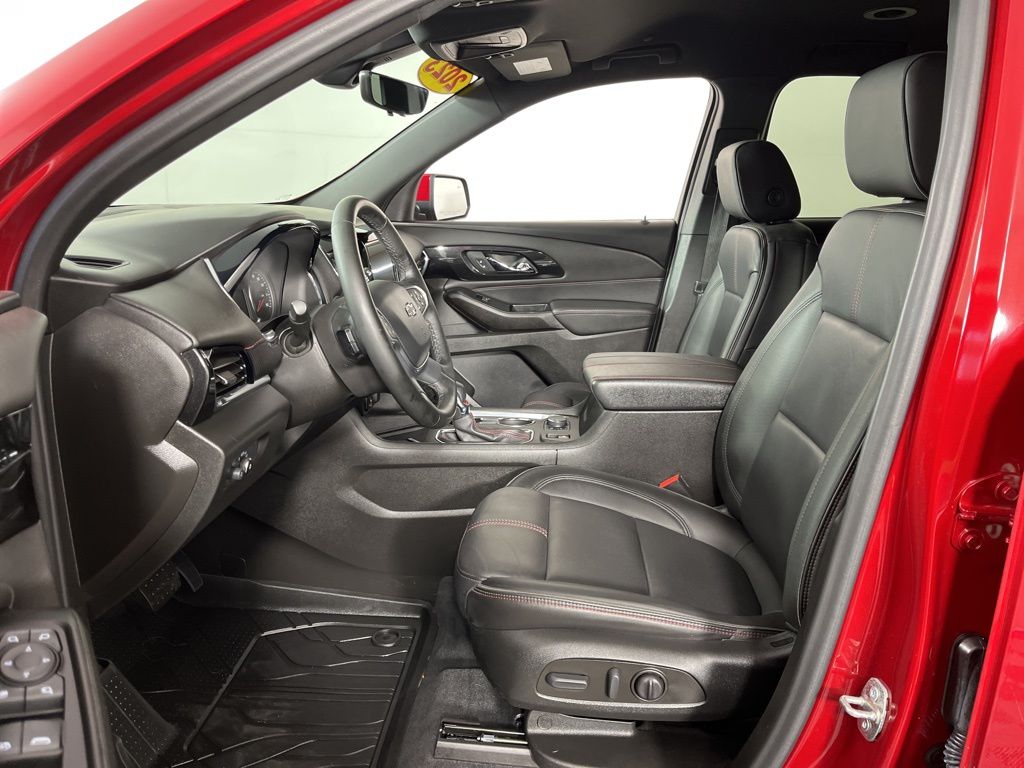 2023 Chevrolet Traverse RS 22