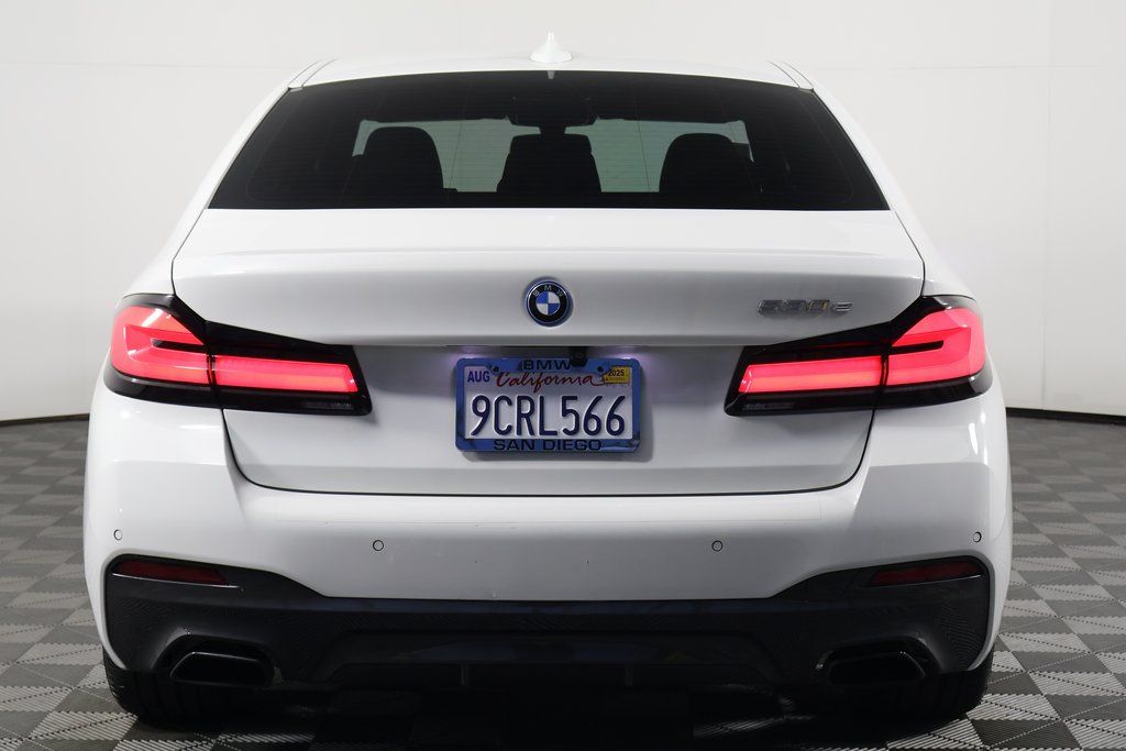 Thumbnail: 2022 BMW 5 Series - 5