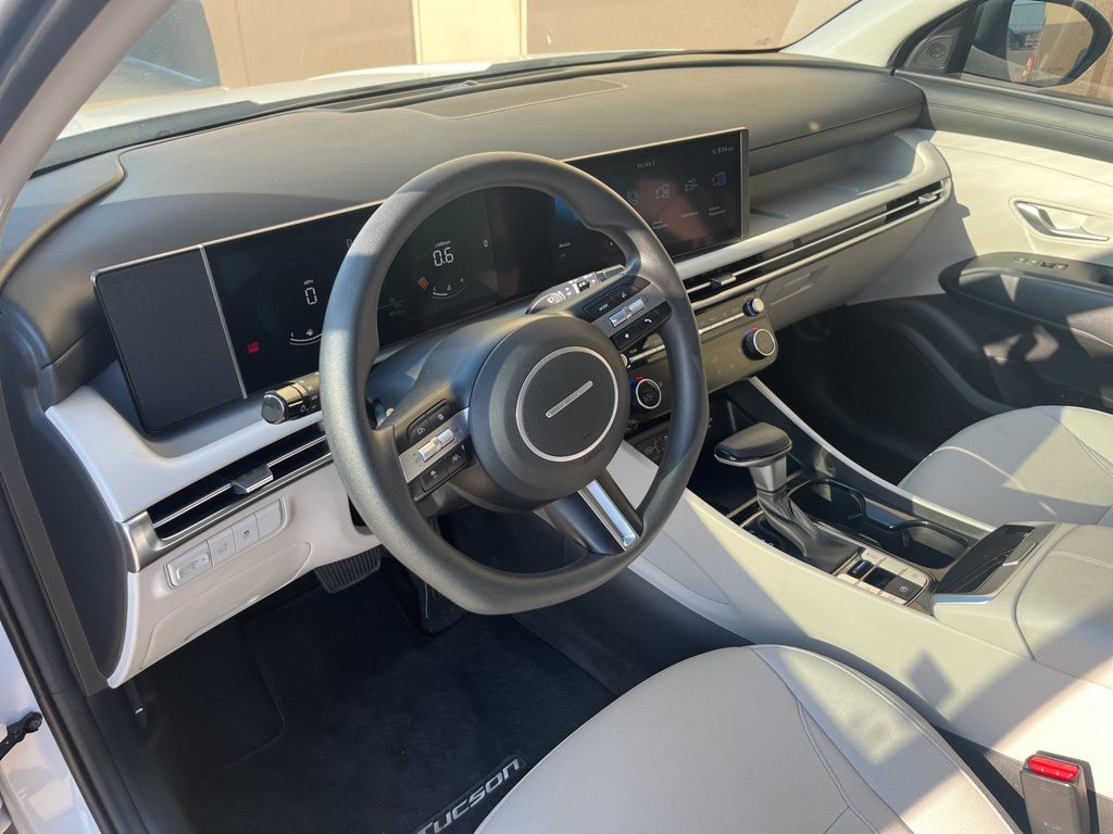 Thumbnail: 2025 Hyundai Tucson - 32