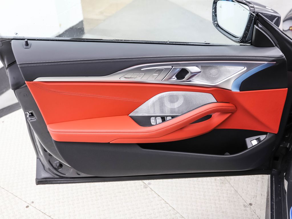 Thumbnail: 2026 BMW 8 Series - 8