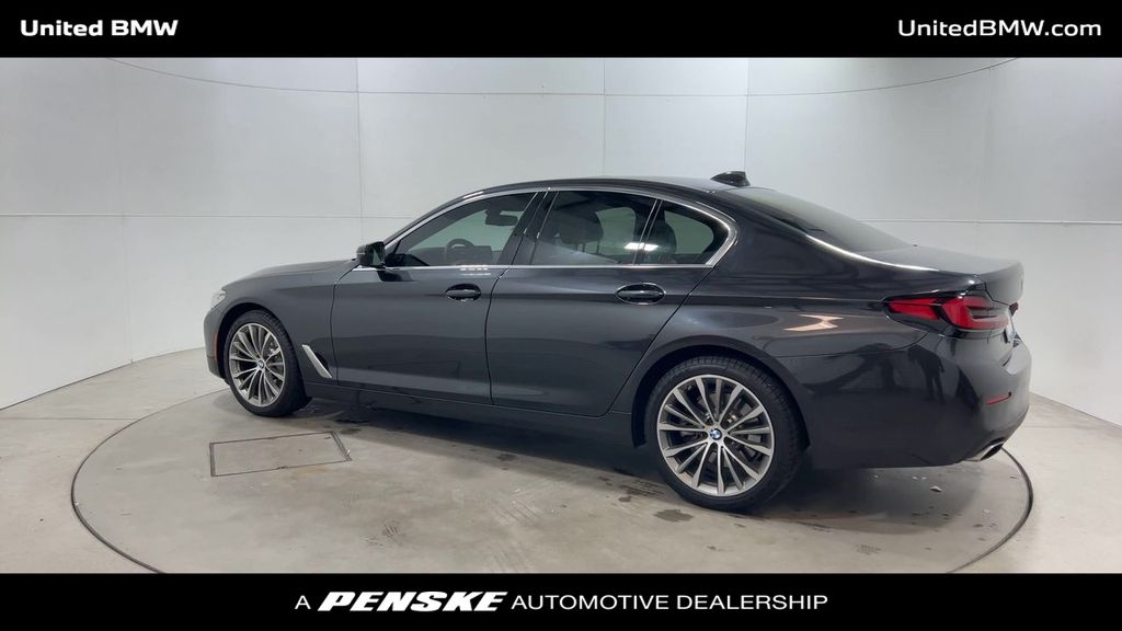 2022 BMW 5 Series 530i 6