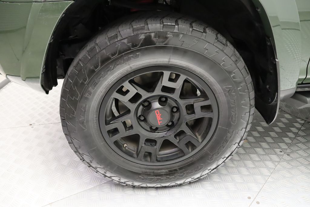 Thumbnail: 2020 Toyota 4Runner - 4