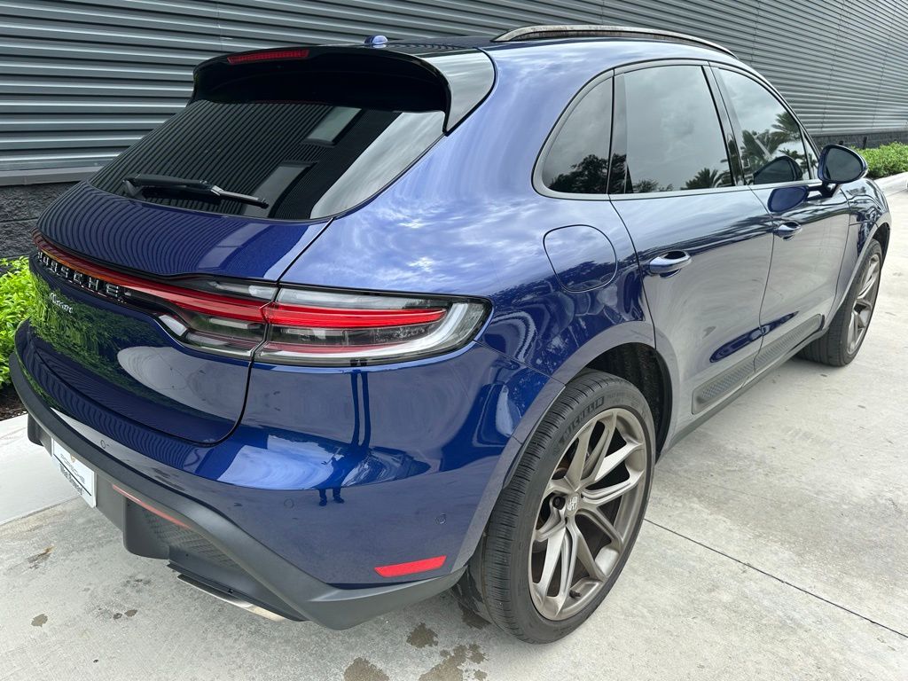 2022 Porsche Macan  9