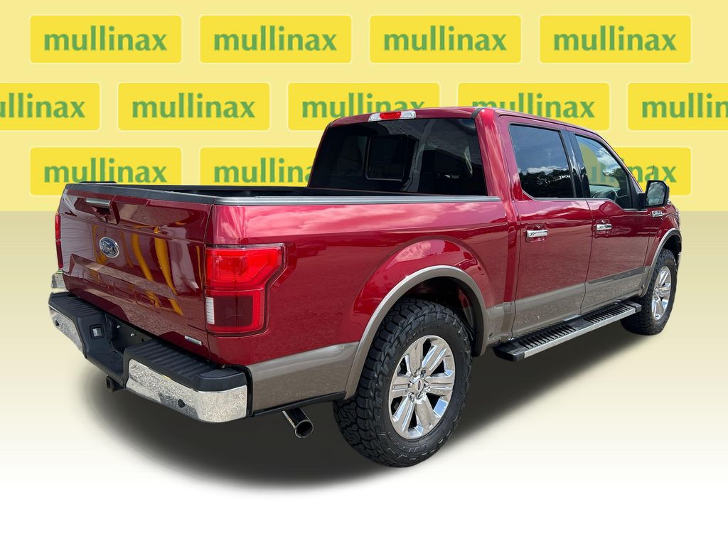 Used 2019  Ford Lariat image 2