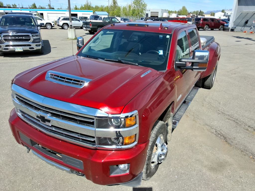2019 Chevrolet Silverado HD High Country 4WD Crew Cab Short Box's photo