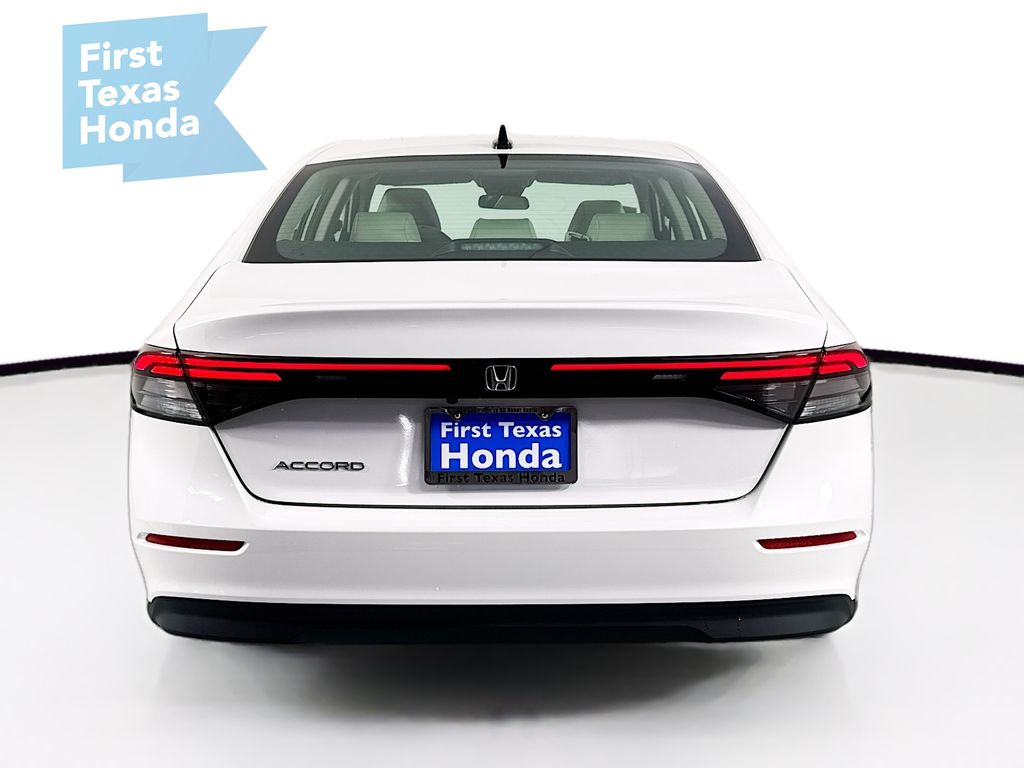 2025 Honda Accord SE photo