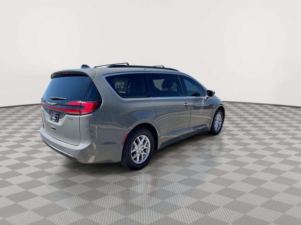 Used 2022 Chrysler Pacifica Van
