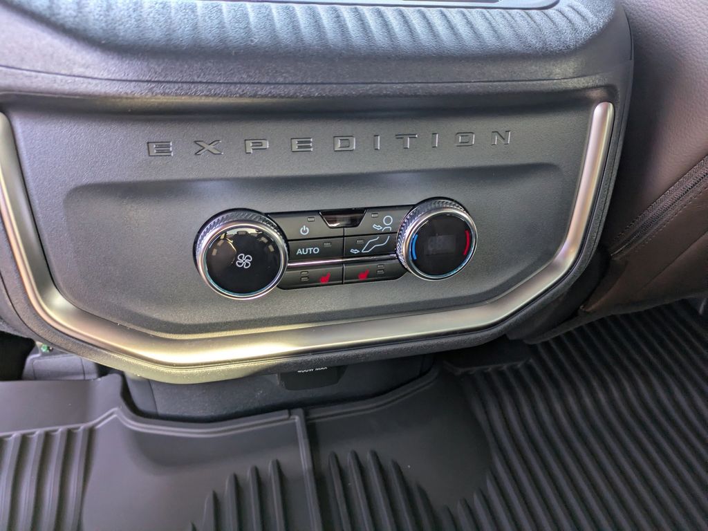 2026 Ford Expedition King Ranch