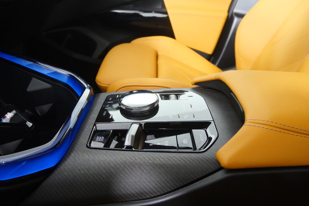 Thumbnail: 2026 BMW X3 - 22