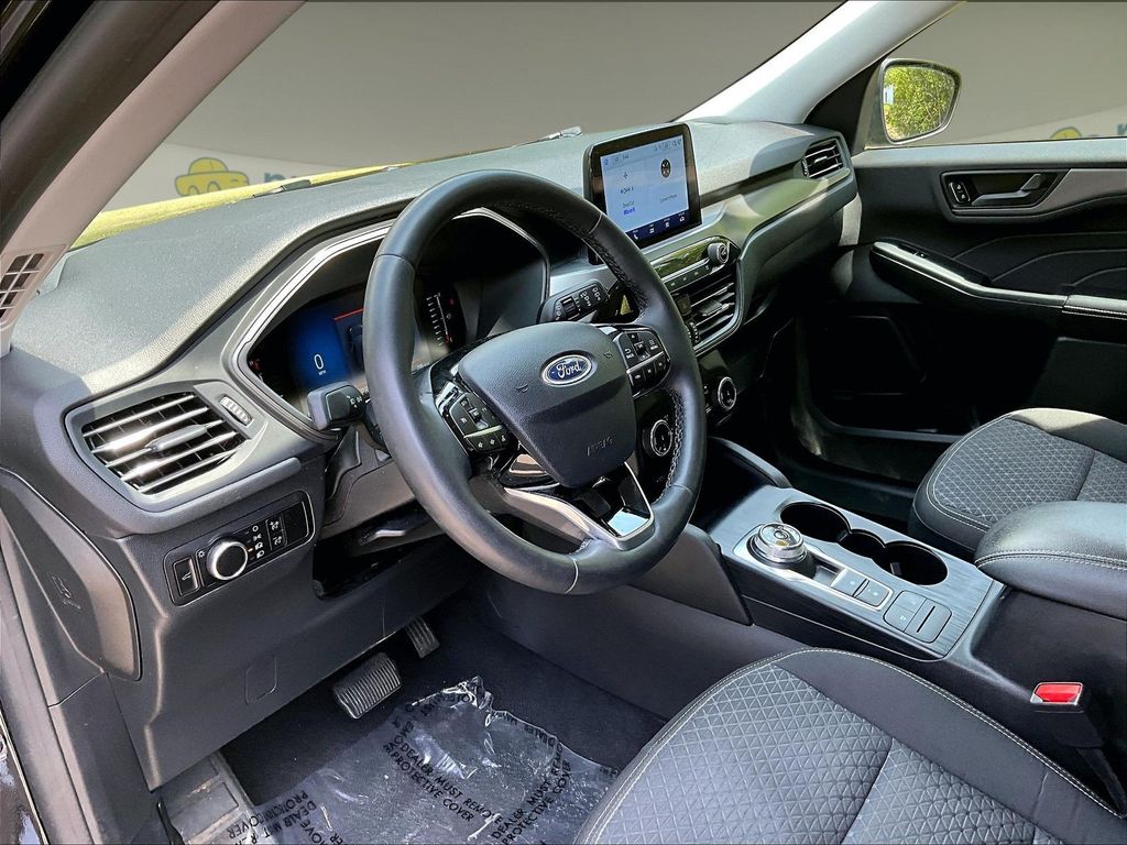 2023 Ford Escape — photo 13