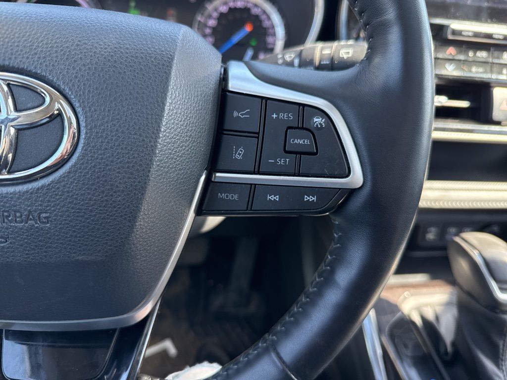 2022 Toyota Highlander Hybrid