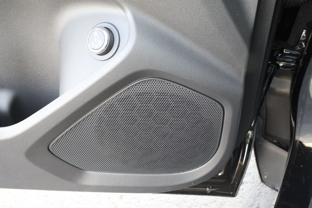 Thumbnail: 2026 Chevrolet TrailBlazer - 19