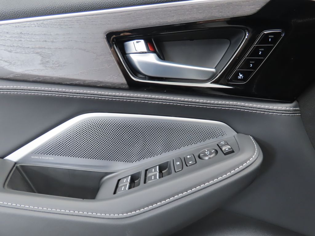 2025 Acura MDX Advance 25