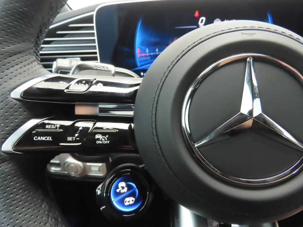 Thumbnail: 2026 Mercedes-Benz GLE - 11