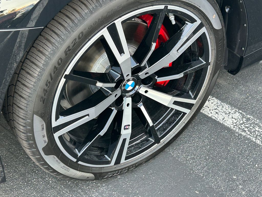Thumbnail: 2027 BMW 5 Series - 3