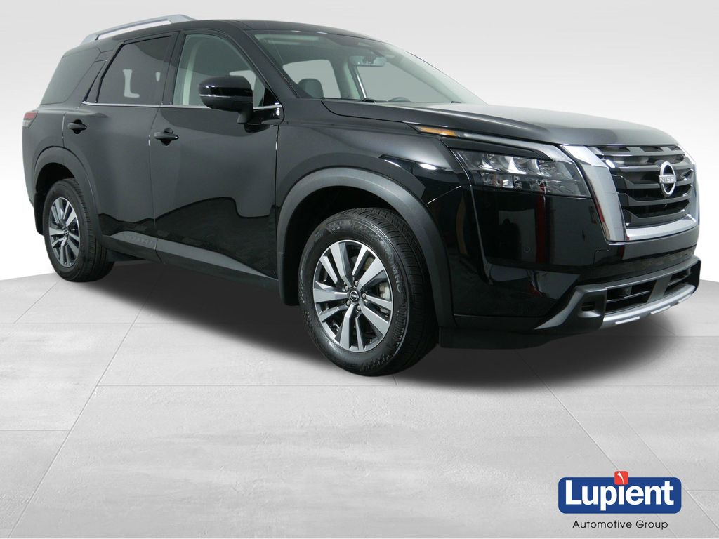 Super Black 2025 Nissan Pathfinder SL 4WD SUV / Crossover All-Wheel Drive 9-Speed Automatic
