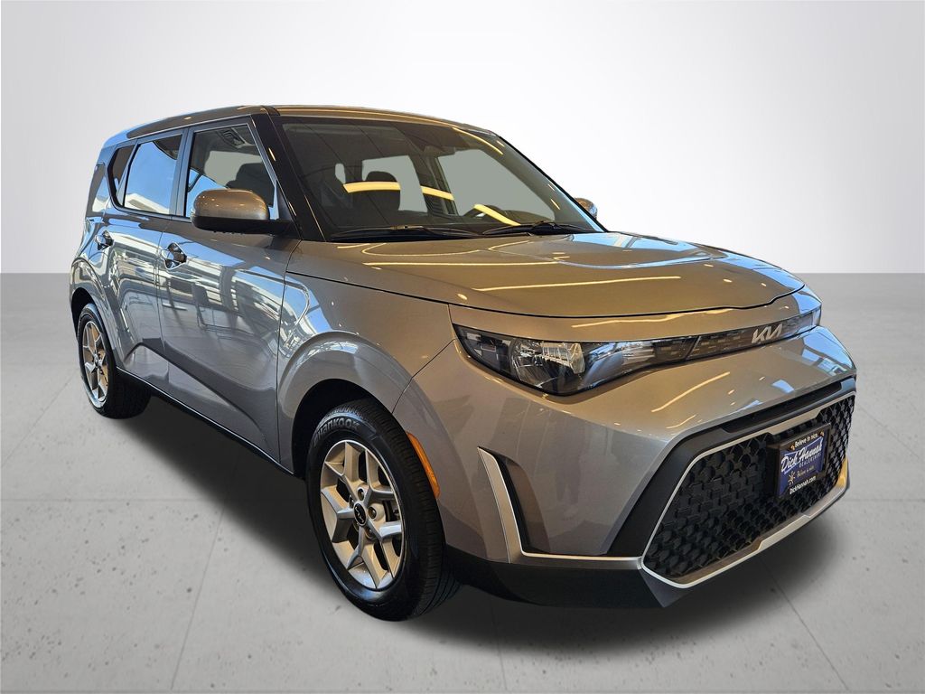 2025 Kia Soul LX