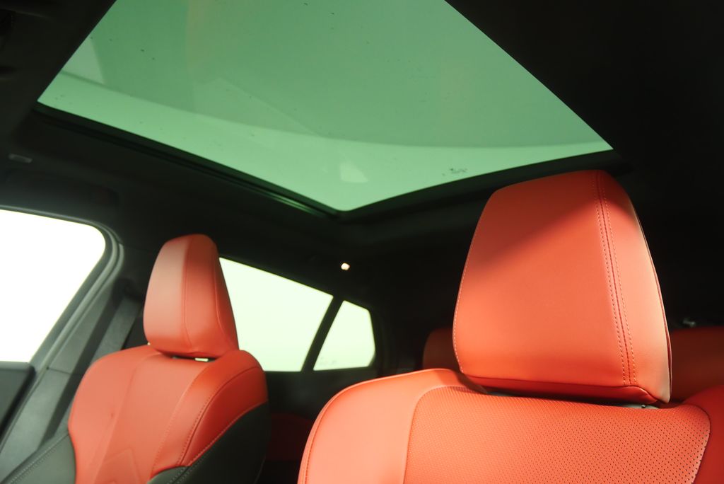 Thumbnail: 2025 BMW X2 - 11