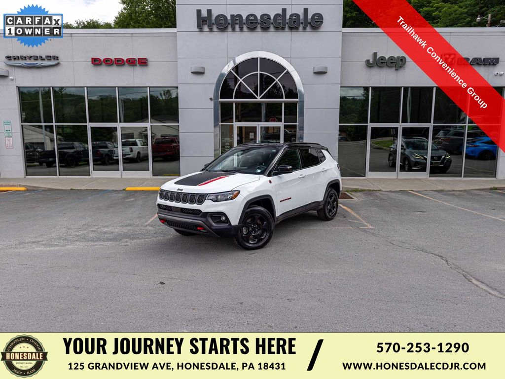 Bright White Clearcoat 2023 Jeep Compass SUV / Crossover Four-Wheel Drive 8-Speed Automatic
