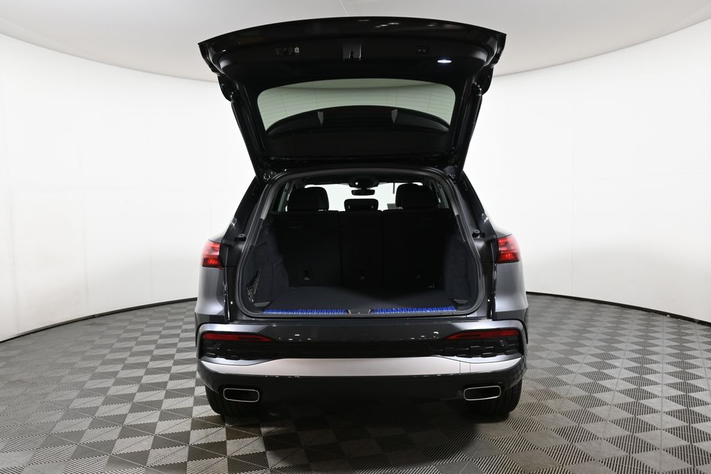 Thumbnail: 2025 Audi Q5 - 29