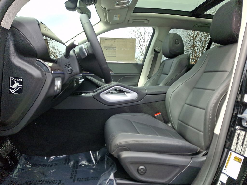 Thumbnail: 2026 Mercedes-Benz GLE - 9