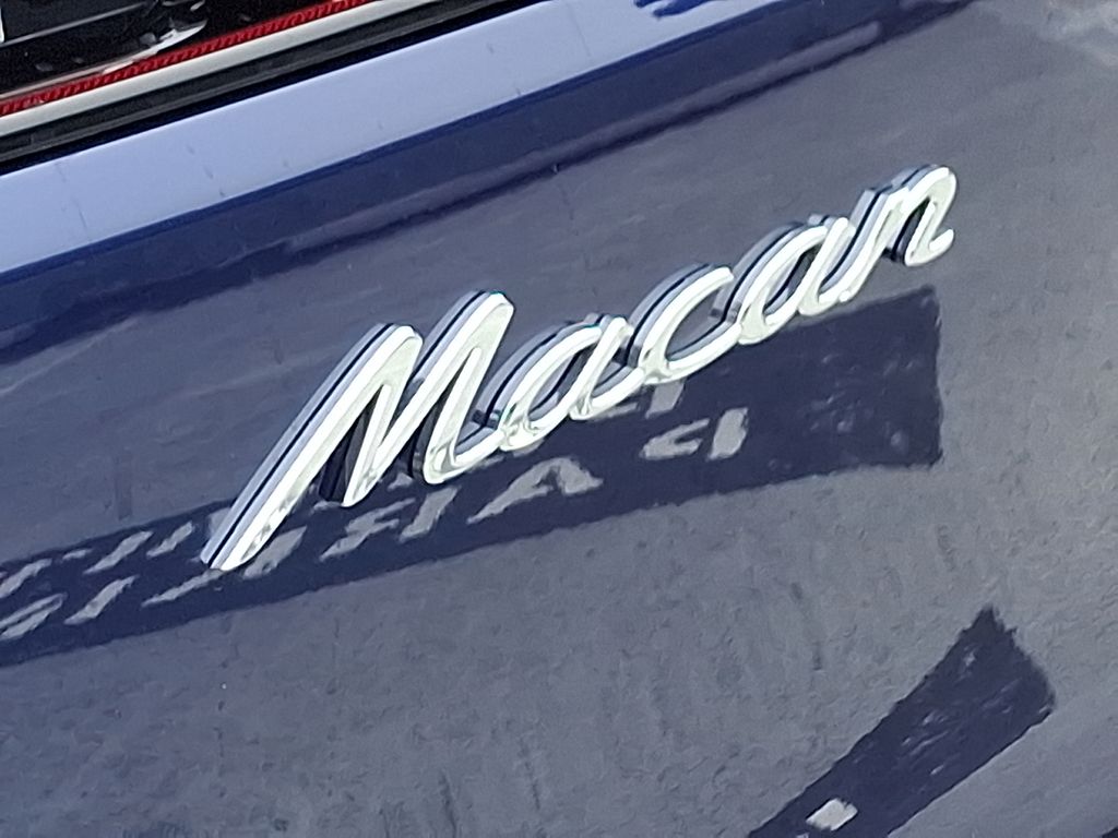 Thumbnail: 2026 Porsche Macan - 28