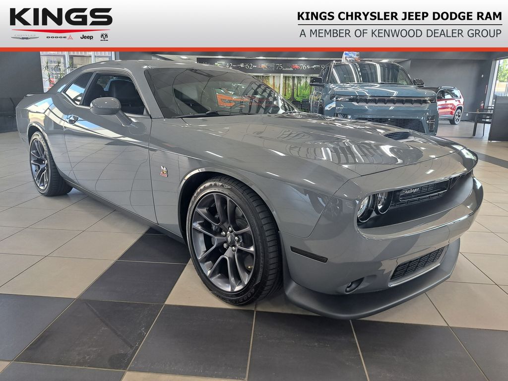 Destroyer Gray Clearcoat 2023 Dodge Challenger Coupe Rear-Wheel Drive 6-Speed Manual