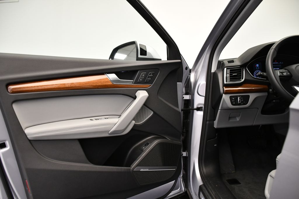 Thumbnail: 2022 Audi Q5 - 32