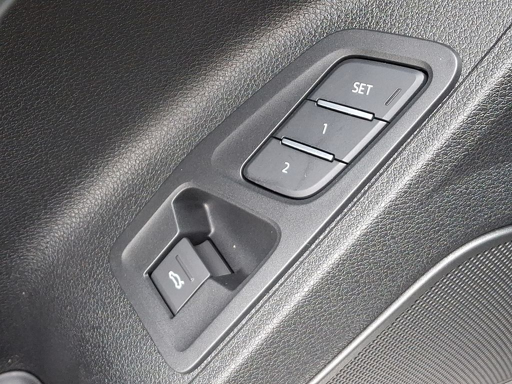 Thumbnail: 2025 Audi Q3 - 28